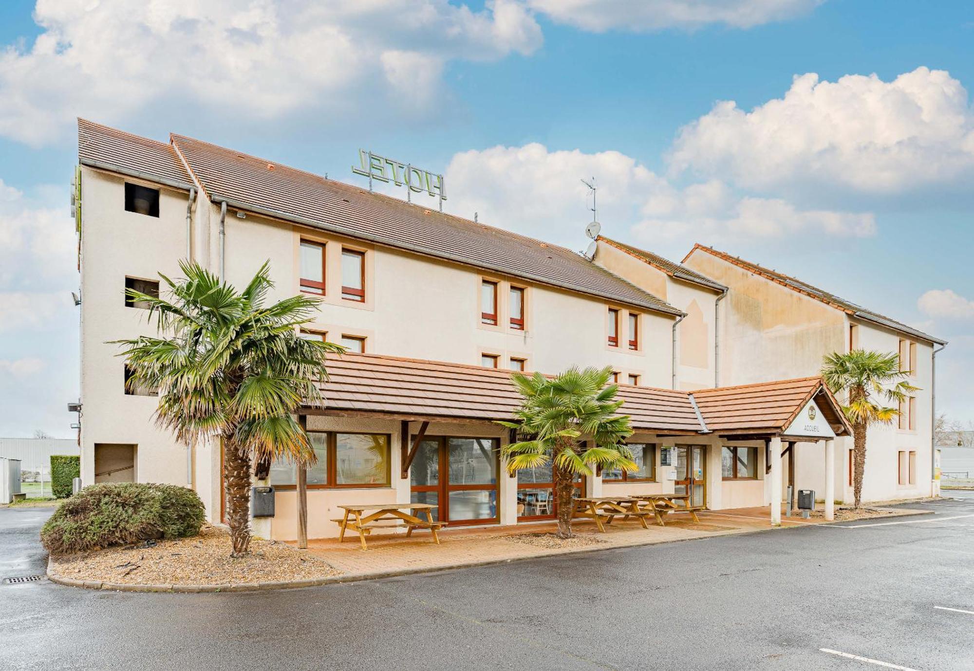B&B Hotel Châtellerault Buitenkant foto