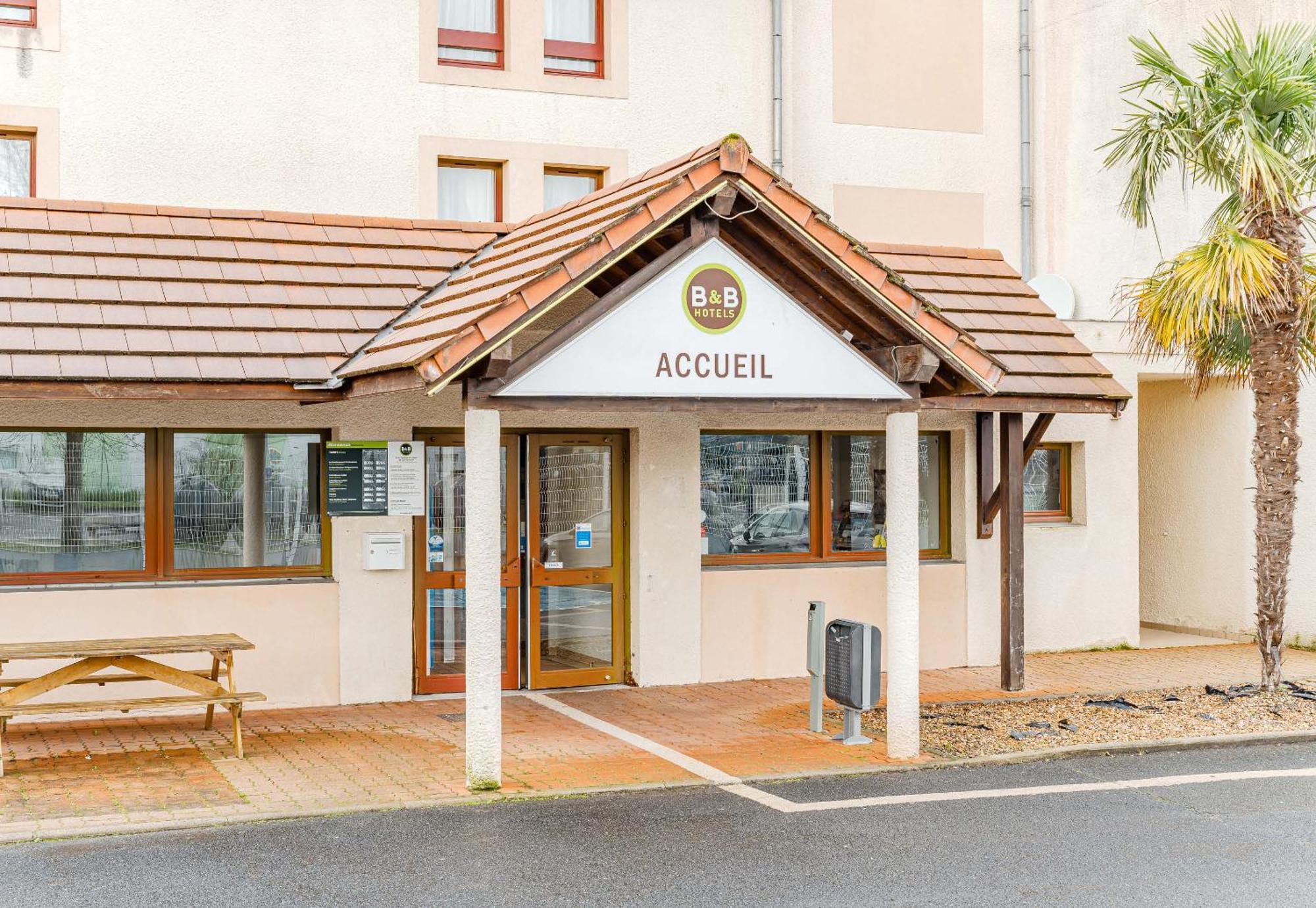 B&B Hotel Châtellerault Buitenkant foto