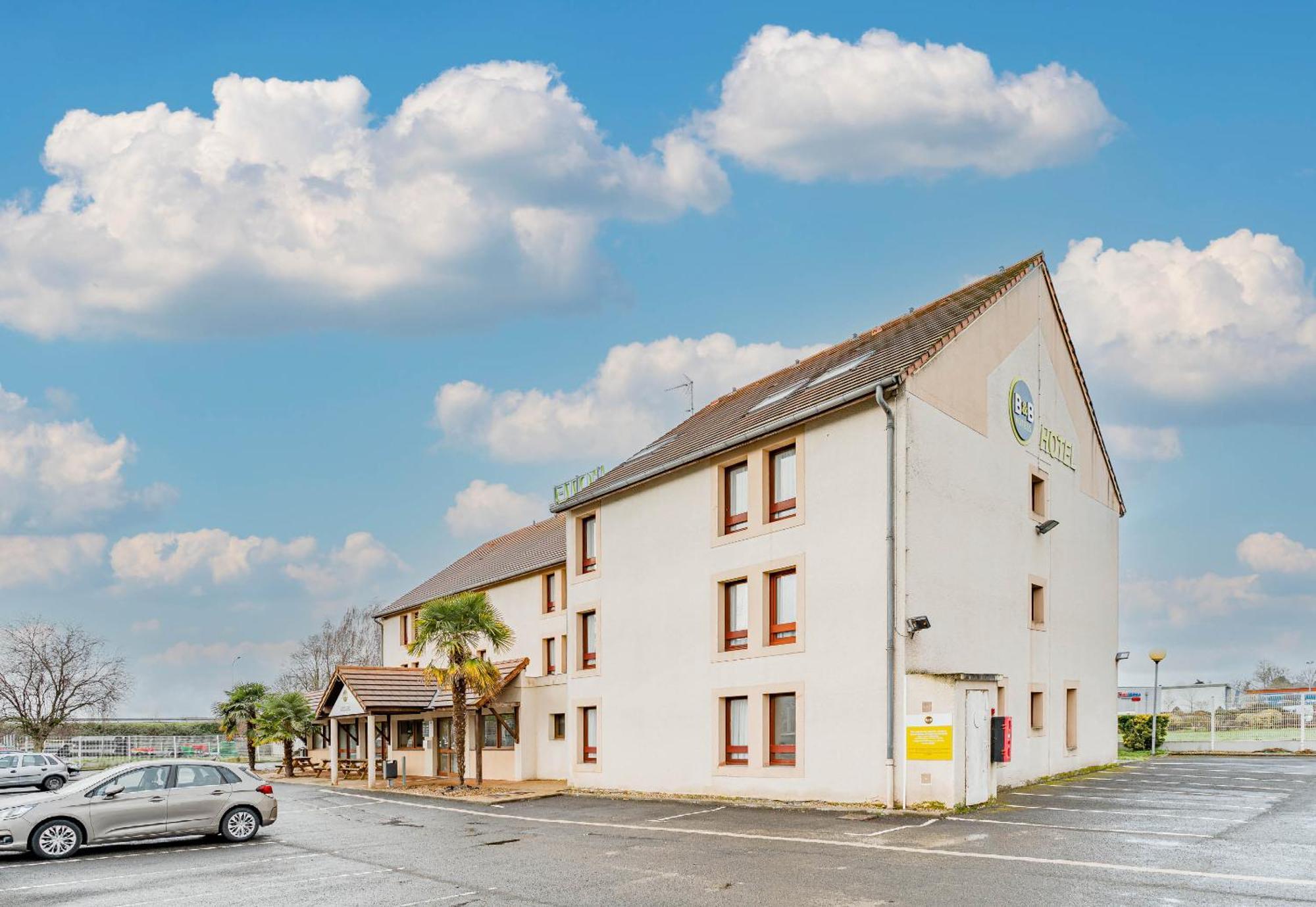 B&B Hotel Châtellerault Buitenkant foto