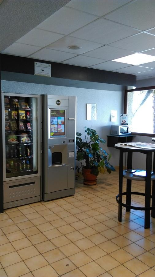 B&B Hotel Châtellerault Buitenkant foto
